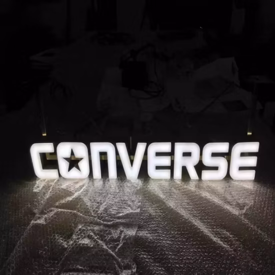 L'aluminium acrylique d'intérieur extérieur a fabriqué la lettre faite sur commande de canal de signe de lettre de canal de LED Frontlit 3D